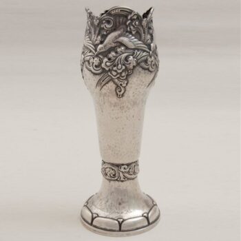 Vase with hammered body, with intertwined tendrils and birds