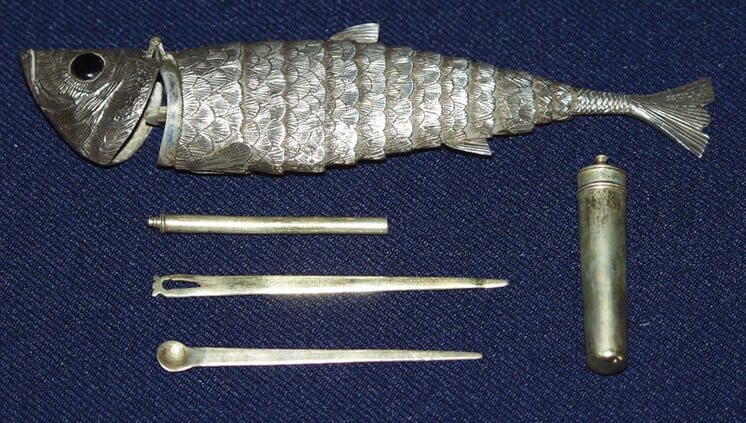 Segmented fish, tiny parlor sewing kit containing needles and thread - Norwegian Metalworking