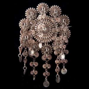 Brooch with a small central dome built up of three tiers of silver wire filigree rings - Norwegian Metalworking