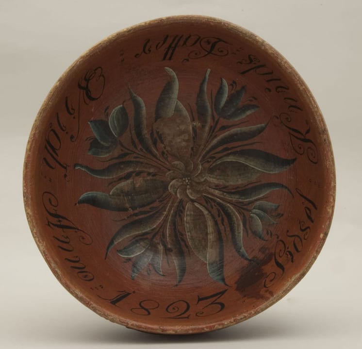 Wooden bowl turned from a single piece of wood with Rosemaling attributed to Ola Hermundson Berge - Rosemaling