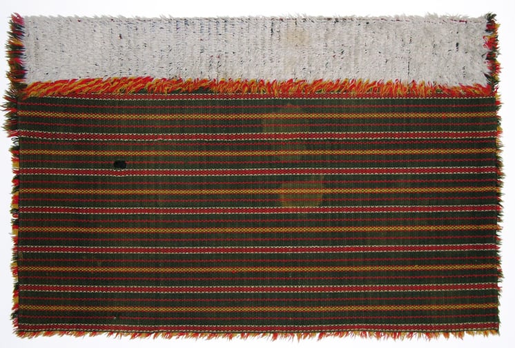 Rya coverlet woven using a diamond twill variant - Textiles