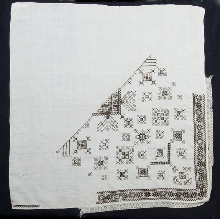 Headdress with blackwork embroidery on one side - Textiles