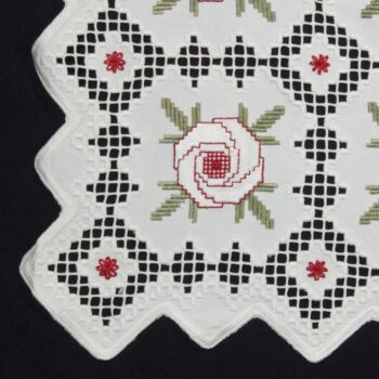 Table Runner made of a rectangle piece of white basket weave cotton - Textiles