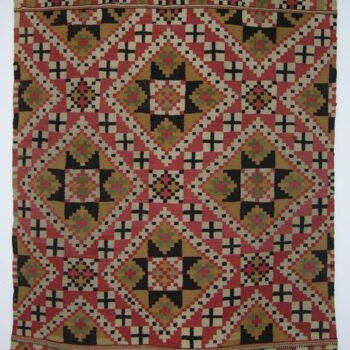 Coverlet woven in a pattern of crosses, diamonds, and eight-petal flowers in rutevev - Textiles