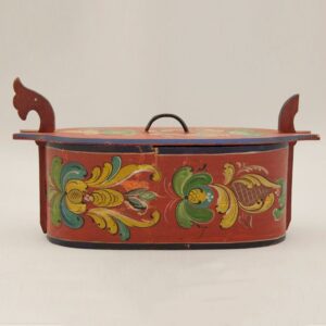 Bentwood box with rosemaling in the Hallingdal style - Rosemaling