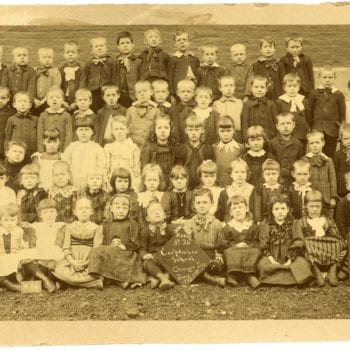 Large group photo of children at Carpenters School.