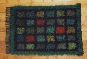 “Yukon Daughter” wall hanging © 1999 Laura Demuth “Yukon Daughter” wall hanging © 1999 Laura Demuth