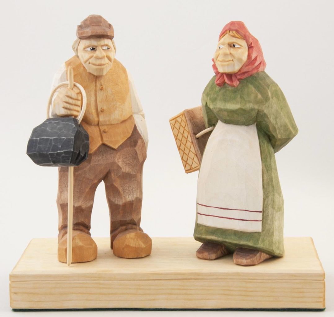 “Shopping Day” carved figure © 2014 David Fowler “Shopping Day” carved figure © 2014 David Fowler