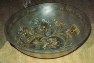 Bowl © 1974 Ruth Wolfgram Bowl © 1974 Ruth Wolfgram